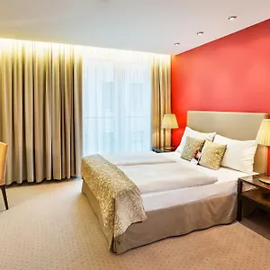 4* מלון Austria Trend Savoyen